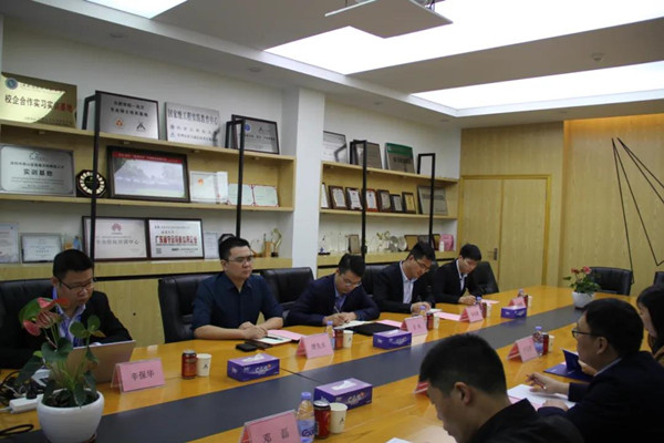 尊龙集团官网