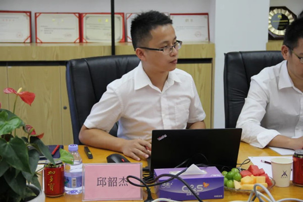 尊龙集团官网邱韶杰